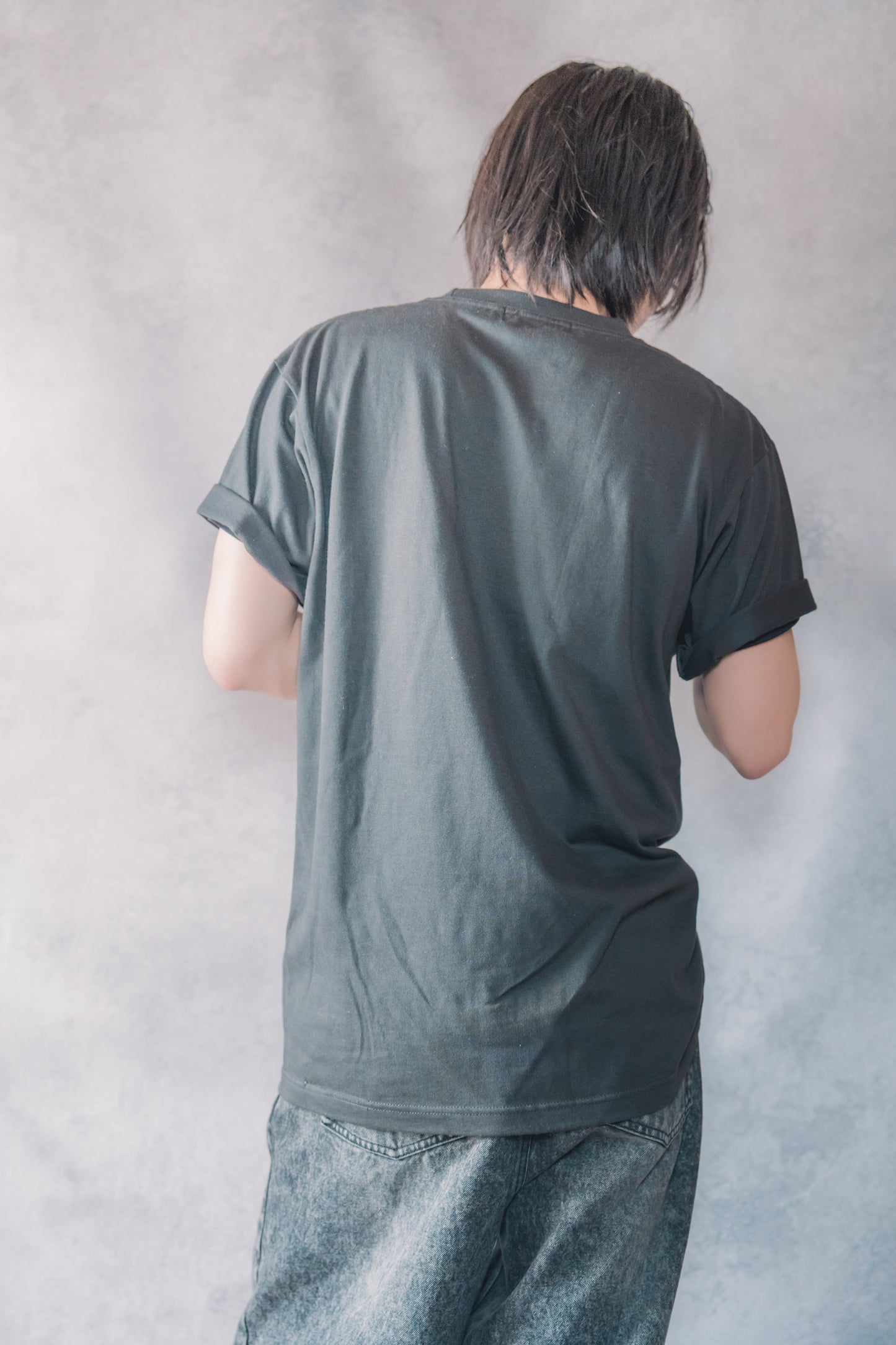 Lien Harden 半袖アートTシャツ - 「午後に溶けるシトラス」