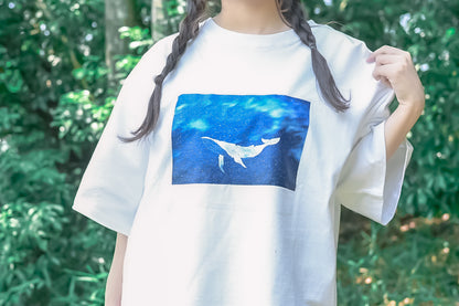 【 送料無料 】27枚限定・再販なし｜半袖アートTシャツ〈ナンバリング特典付〉