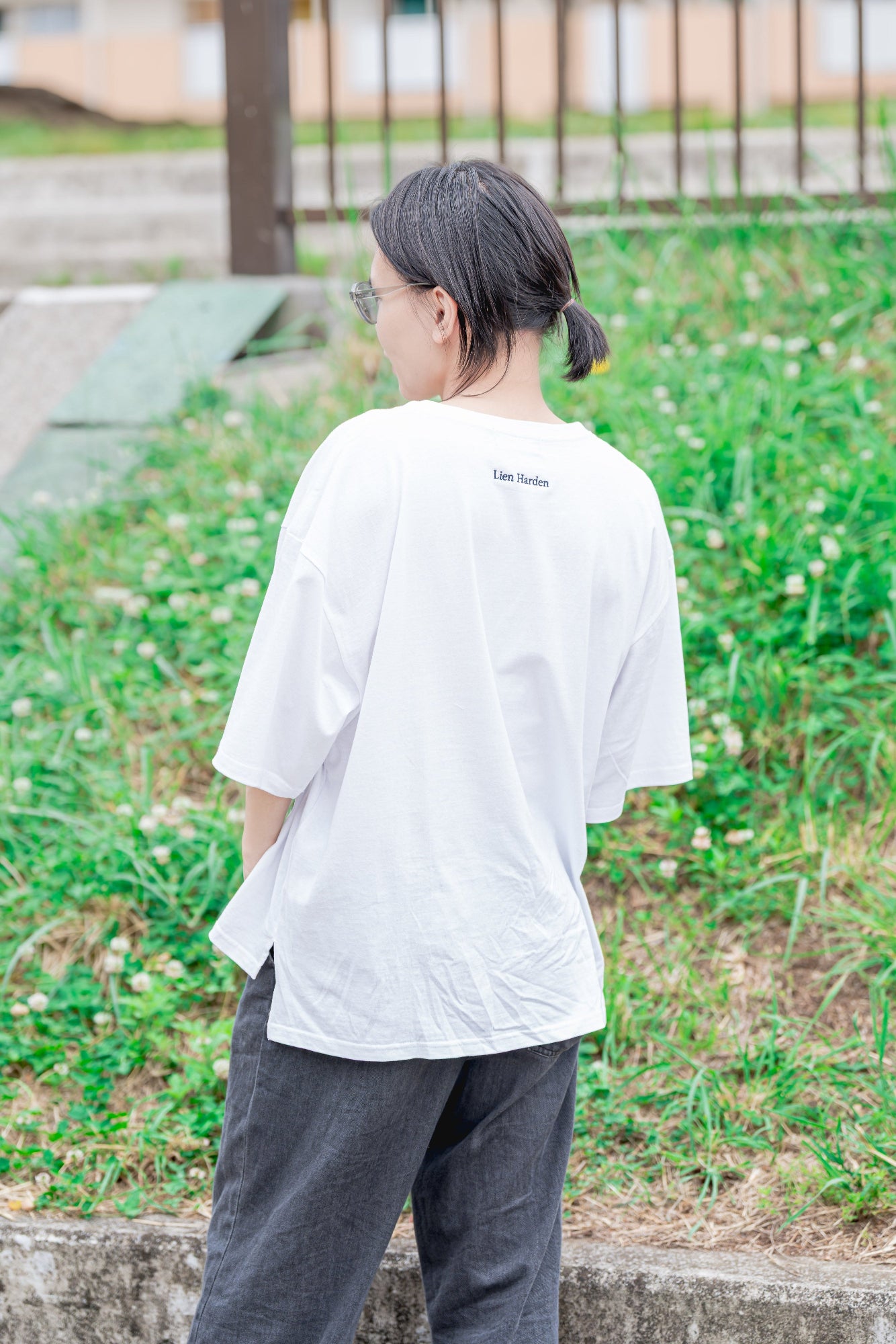【 送料無料 】27枚限定・再販なし｜半袖アートTシャツ〈ナンバリング特典付〉
